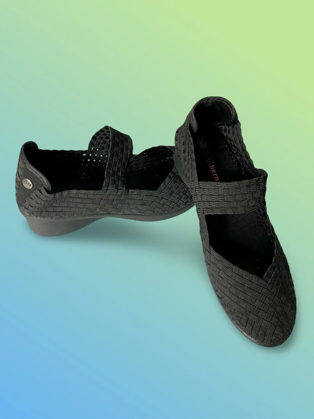 Bernie Mev New York Black Elastic Woven Pull on Mary Jane Wedge Sz40